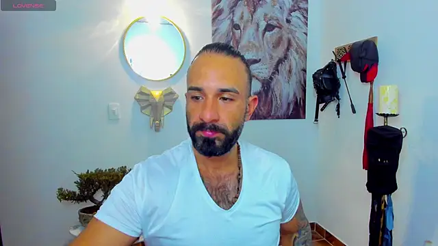 Snapshot of mr_maik chatting on 01/25/25, 09:57 mr maik online show from 01/25/25, 09:57