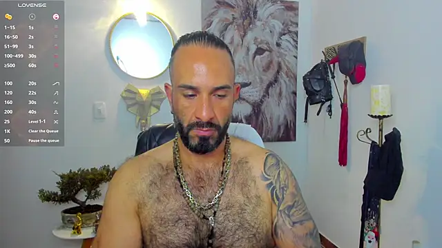Snapshot of mr_maik chatting on 02/06/25, 01:10 mr maik online show from 02/06/25, 01:10