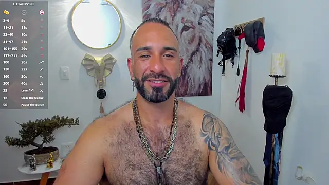 Snapshot of mr_maik chatting on 02/12/25, 12:33 mr maik online show from 02/12/25, 12:33