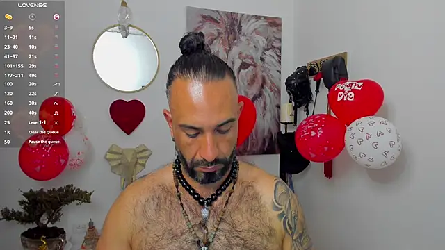 Snapshot of mr_maik chatting on 02/13/25, 01:59 mr maik online show from 02/13/25, 01:59