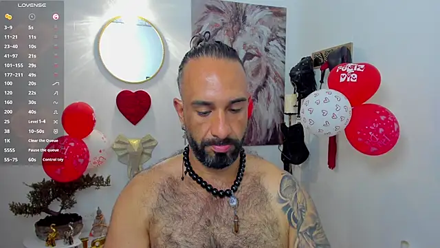 Snapshot of mr_maik chatting on 02/14/25, 01:29 mr maik online show from 02/14/25, 01:29