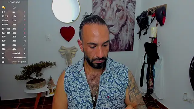 Snapshot of mr_maik chatting on 02/26/25, 03:30 mr maik online show from 02/26/25, 03:30