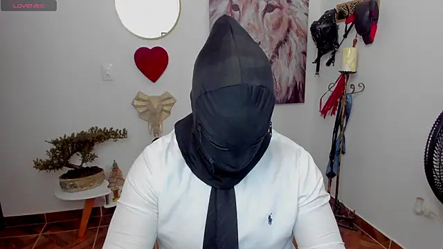 Snapshot of mr_maik chatting on 02/27/25, 11:52 mr maik online show from 02/27/25, 11:52