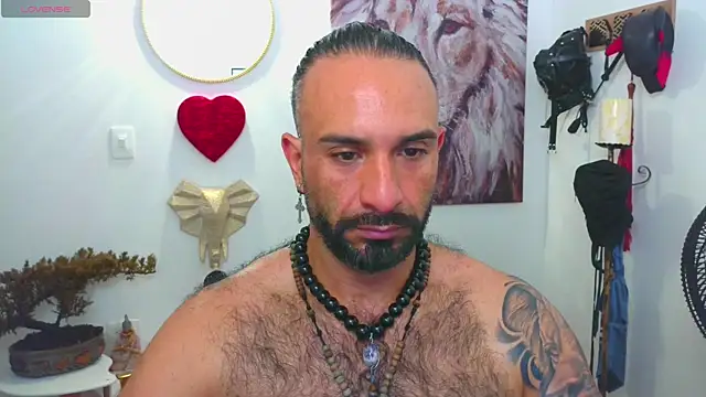 Snapshot of mr_maik chatting on 03/04/25, 11:19 mr maik online show from 03/04/25, 11:19