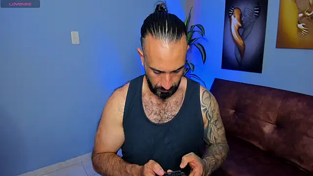 Snapshot of mr_maik chatting on 10/03/25, 02:30 mr maik online show from 10/03/25, 02:30