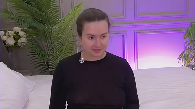 TrishaWinslet online show from 11/23/25, 05:07