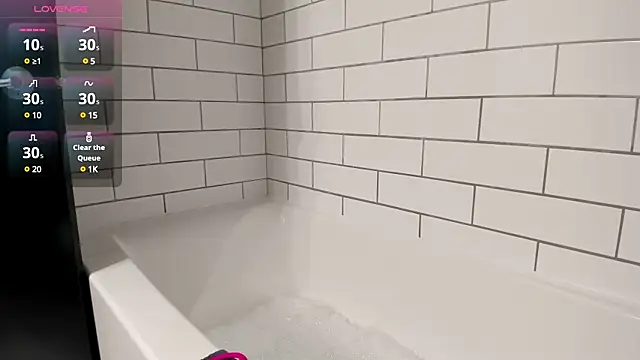 ImLeanneLawson online show from 03/22/25, 04:03