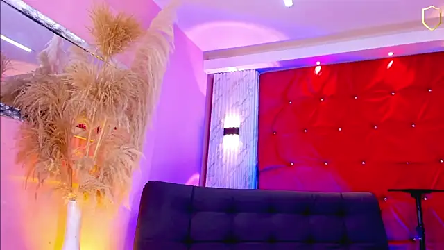 filletatouee online show from 09/23/25, 12:13