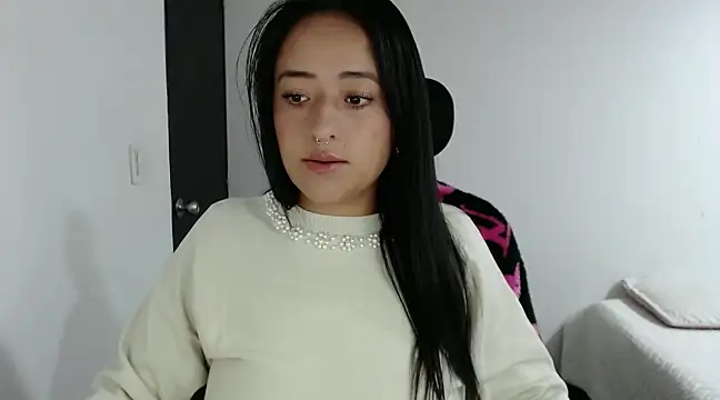 jjulietha95 online show from 01/25/25, 09:57