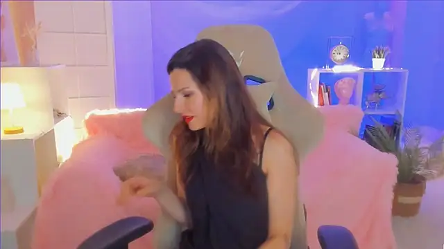 April o Nill online show from 02/25/25, 04:10