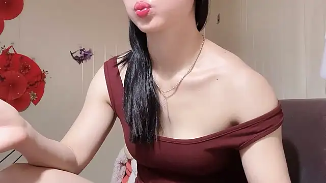 Snapshot of LinhChi_9x chatting on 05/19/26, 12:38 LinhChi 9x online show from 05/19/26, 12:38