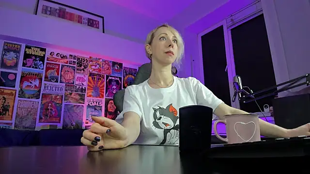 LylithSkye online show from 01/09/25, 08:24