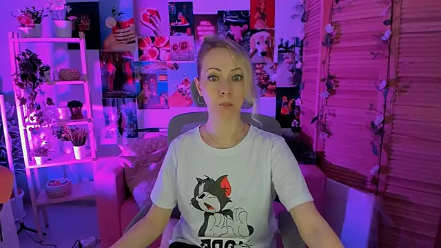 LylithSkye online show from 03/20/25, 11:16