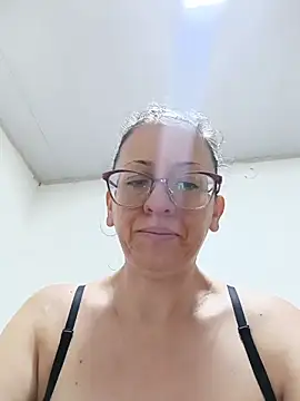 miss hanna07 online show from 11/08/25, 11:43