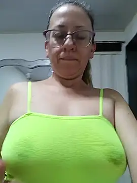 miss hanna07 online show from 11/17/25, 09:37