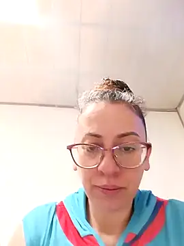 miss hanna07 online show from 04/10/26, 03:39