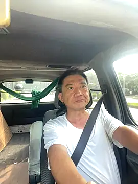 Snapshot of YuHsuant chatting on 10/08/25, 12:41 YuHsuant online show from 10/08/25, 12:41