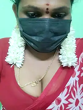 Snapshot of malliga98 chatting on 01/05/25, 11:59 malliga98 online show from 01/05/25, 11:59