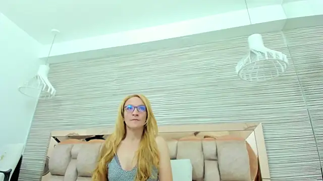 maddy cartter online show from 10/18/25, 11:44