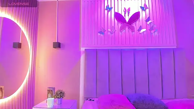 diosa cristal online show from 10/18/25, 04:04