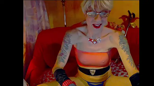 cuxladyboy online show from 12/27/24, 01:00