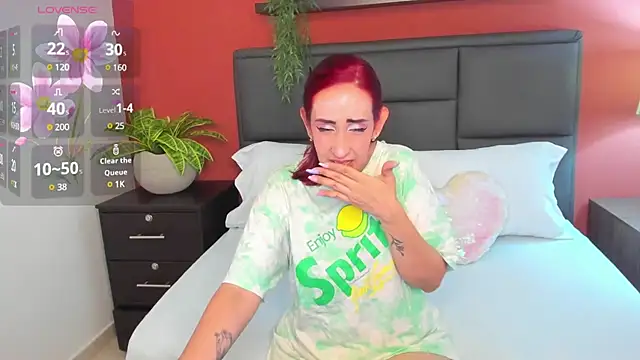 Snapshot of jadde13_ chatting on 01/15/25, 02:17 jadde13 online show from 01/15/25, 02:17