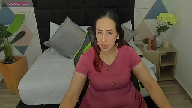 Snapshot of jadde13_ chatting on 11/04/25, 09:03 jadde13 online show from 11/04/25, 09:03