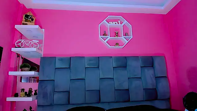 Saamanthaa11 online show from 04/01/26, 05:19