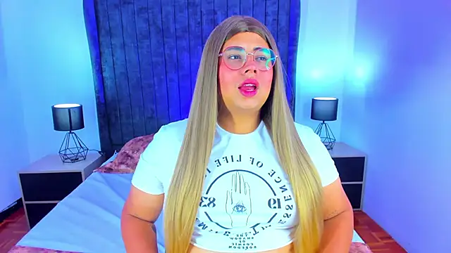 Snapshot of Tom_Silver__ chatting on 02/08/25, 06:33 Tom Silver online show from 02/08/25, 06:33