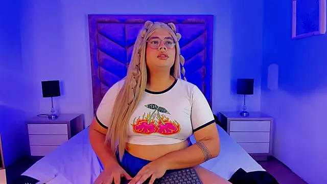 Snapshot of Tom_Silver__ chatting on 09/20/25, 09:10 Tom Silver online show from 09/20/25, 09:10