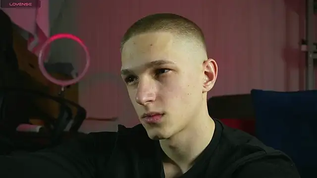 dustyn fox online show from 02/09/25, 04:50