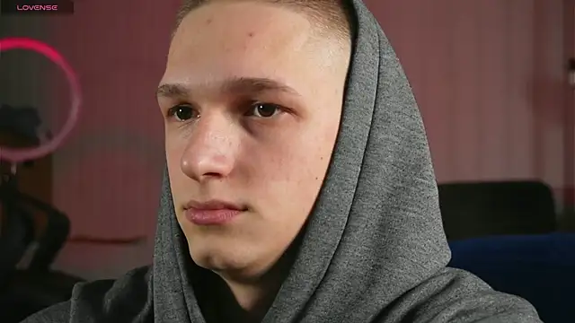 dustyn fox online show from 02/09/25, 07:52