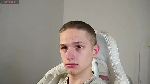 dustyn fox online show from 02/28/25, 06:52