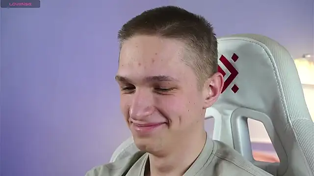 dustyn fox online show from 03/05/25, 07:38