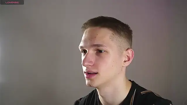 dustyn fox online show from 03/15/25, 02:12