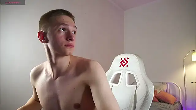 dustyn fox online show from 03/20/25, 06:20