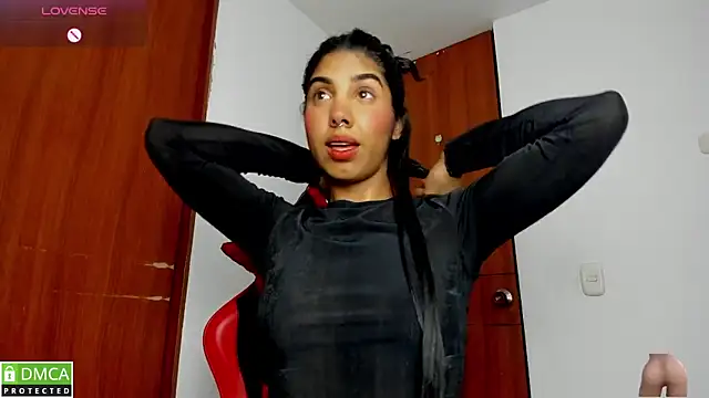 jasmine bunny  online show from 04/04/26, 09:56