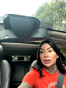 Iam Annii online show from 10/23/25, 05:44