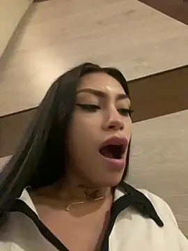 Effy Bonny online show from 03/03/25, 06:12