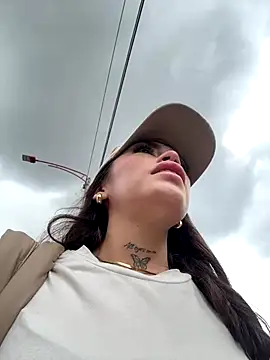 Effy Bonny online show from 11/15/25, 04:25