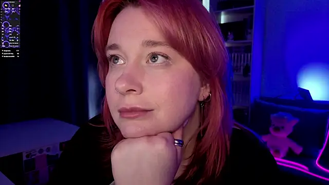 Snapshot of gitera_ chatting on 06/11/26, 02:53 gitera online show from 06/11/26, 02:53