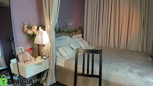 Dearly Emily online show from 03/25/26, 05:19