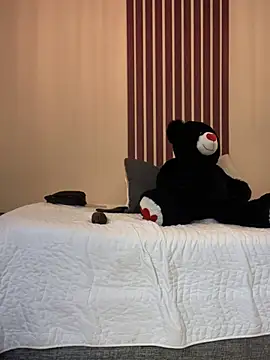  Shara Handal  online show from 02/26/25, 06:58