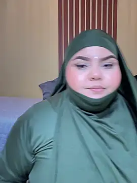  Shara Handal  online show from 03/05/25, 10:11