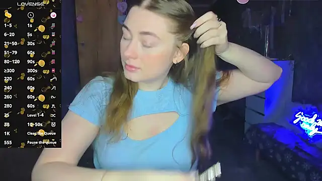 Demure Smile online show from 03/02/25, 05:54