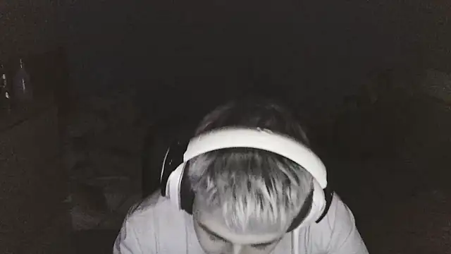 Nenejoven16- online show from 03/05/25, 01:52