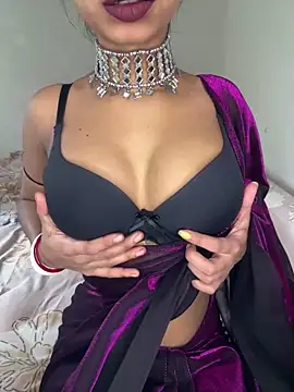 Snapshot of Hot-sexy222 chatting on 12/31/24, 09:42 Hot-sexy222 online show from 12/31/24, 09:42