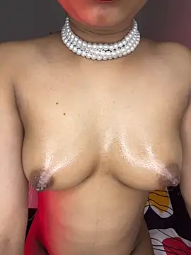 Hot-sexy222 online show from 11/28/25, 02:47