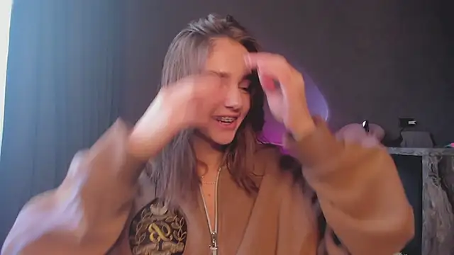 JudyAngil online show from 10/03/25, 05:26