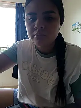 Snapshot of sexy-latin10 chatting on 04/23/26, 01:24 sexy-latin10 online show from 04/23/26, 01:24